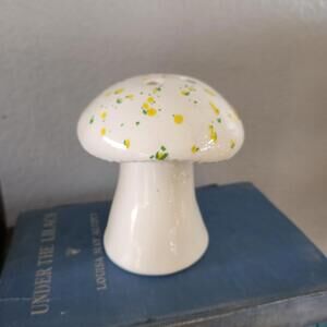 Vintage Arnels Large Mushroom Spice Shaker Green & Yellow Speckled Ceramic Glaze